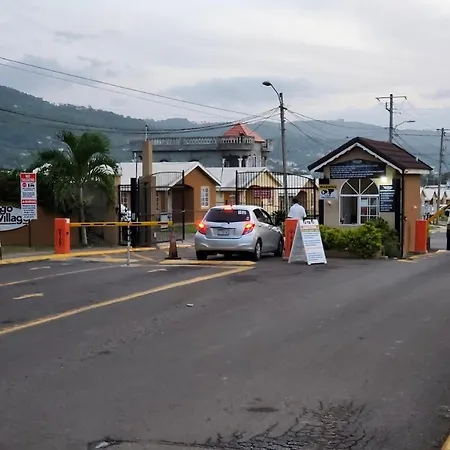The Rest Stop- Gated Community-24 Hrs Security