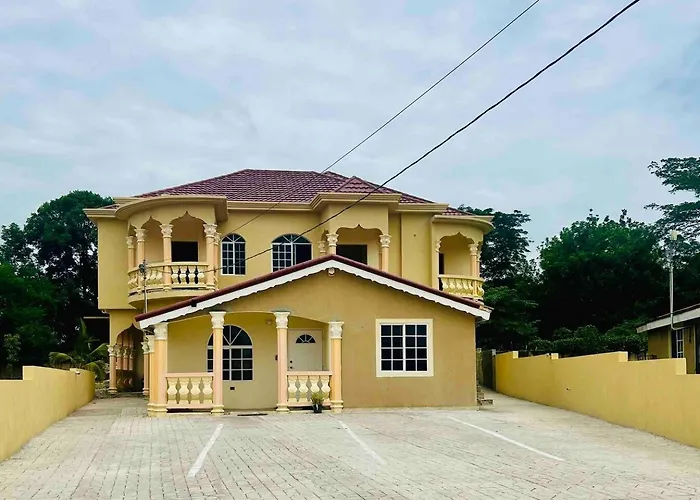 The Rest Stop- Gated Community-24 Hrs Security * Montego Bay